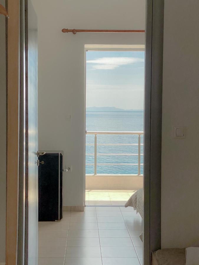 Acta'S Rooms Himarë Dış mekan fotoğraf